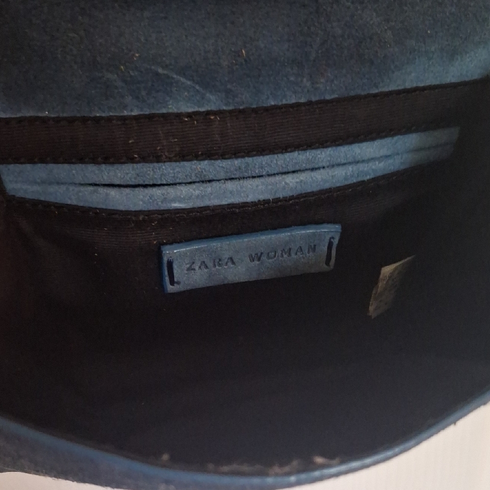 Zara Blue and Silver Crossbody Bag with Chain Strap - Picture 4 of 6